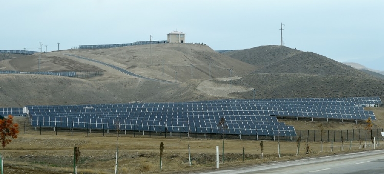 Sol Invictus et Soltech réalisent une centrale PV de 20 MW en Azerbaïdjan