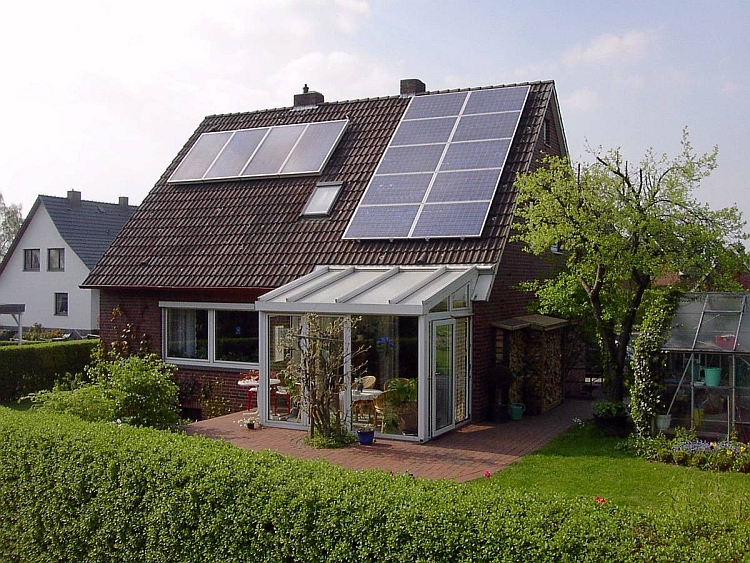 Autoconsommation : IBC Solar fournit à ENGIE des kits PV pour le résidentiel en France