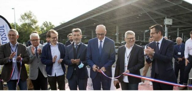 Photosol inaugure à Montluçon l’une des plus grandes ombrières photovoltaïques de France