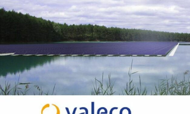 À Durance (47), Valeco pose la première pierre de la plus grande centrale solaire flottante de Nouvelle-Aquitaine