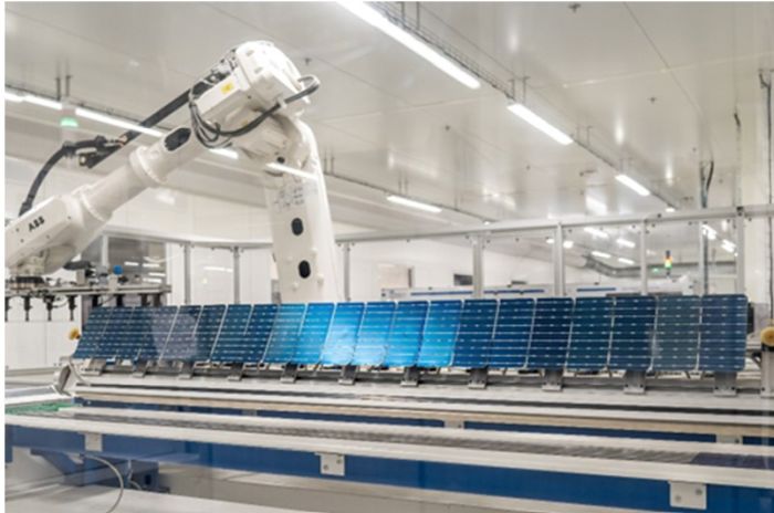 Voltec Solar et l’IPVF projettent une giga-usine de panneaux solaires avec un rendement de 30%