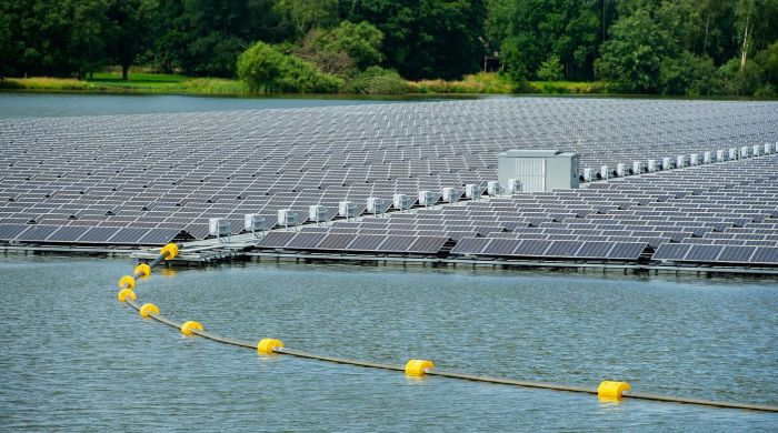 BayWa r.e. développe le premier projet solaire flottant dans le département de l’Allier