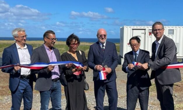 TotalEnergies inaugure la centrale photovoltaïque de l’aéroport de Pierrefonds à La Réunion