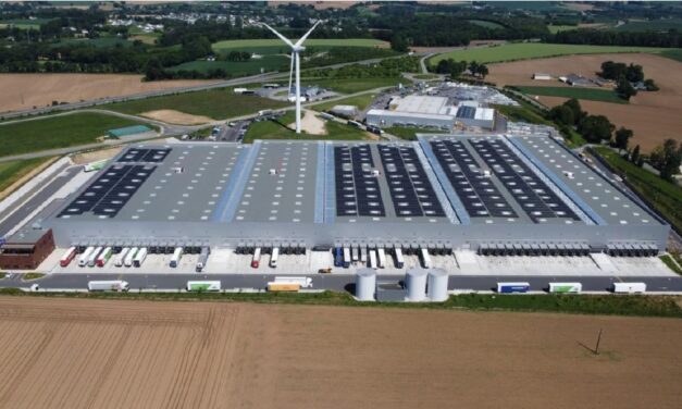 Solstyce réalise une toiture solaire sur une plateforme logistique de 48 000 m² en Bretagne