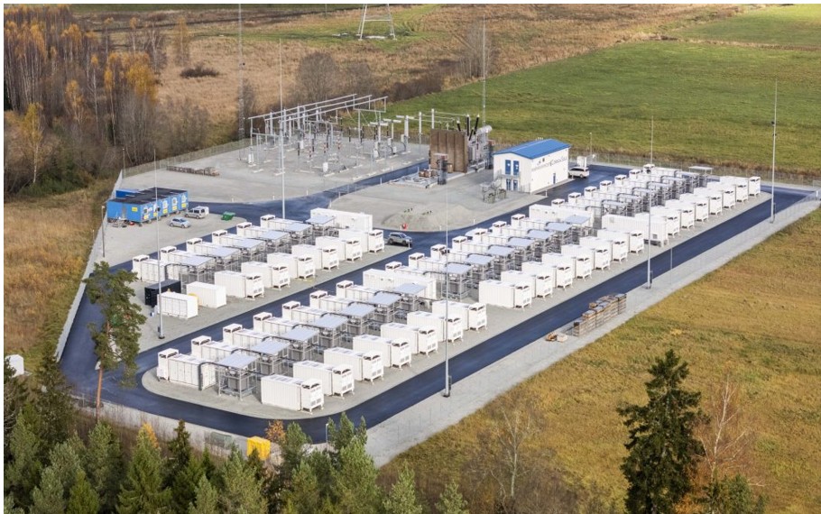 Corsica Sole obtient un financement de 85,6 M€ pour des projets de stockage en Estonie