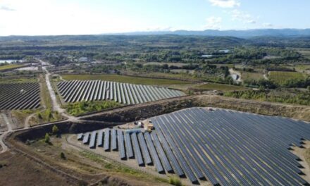 TotalEnergies double la mise à Thézan-lès-Béziers (Hérault)