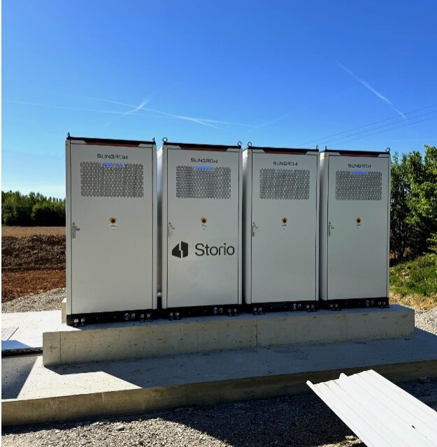 Une ferme méthaniseur associe solaire et stockage pour réduire sa facture énergétique