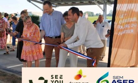 En Normandie, Saint-Vigor-d&rsquo;Ymonville inaugure des ombrières photovoltaïques citoyennes sur l&rsquo;Axe Seine
