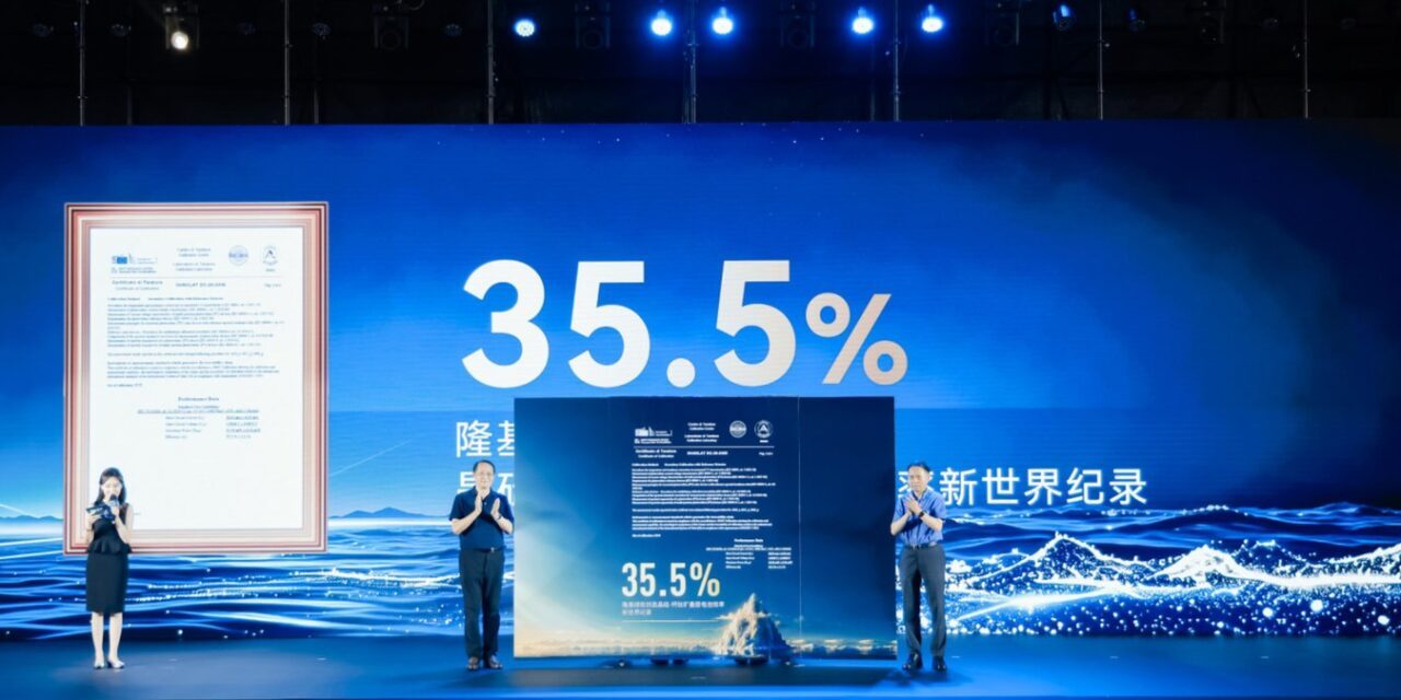 Longi porte à 35,5% le record mondial de rendement des cellules tandem silicium-pérovskite
