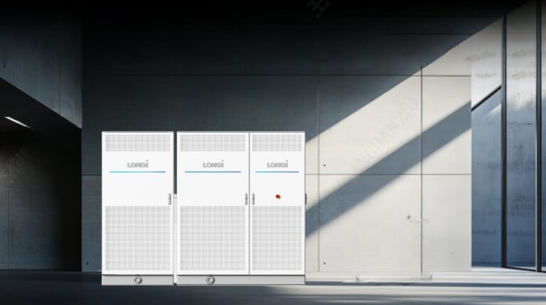 Système de stockage d'énergie Hi-MO One Pro de la gamme LONGi ONE