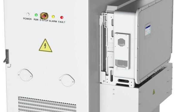 JA Solar élargit son offre de stockage pour les entreprises avec une batterie hybride à couplage continu