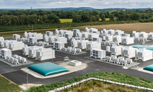 Neoen inaugure sa batterie de 92 MW en Bretagne, terrain d&rsquo;essai du grid forming pour RTE