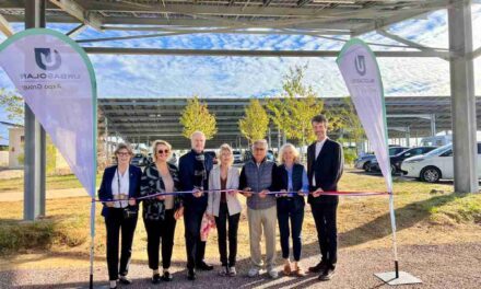 Urbasolar inaugure 3,5 MWc d&rsquo;ombrières solaires sur le parking du parc animalier Parrot World